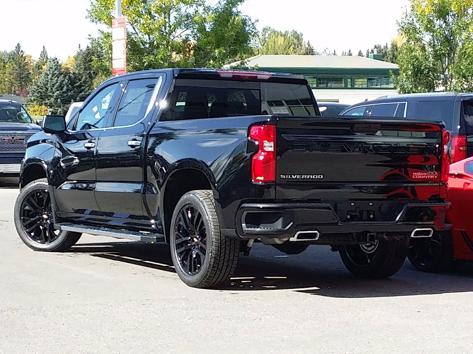 New 2020 Chevrolet Silverado 1500 High Country 4WD Crew Cab Pickup