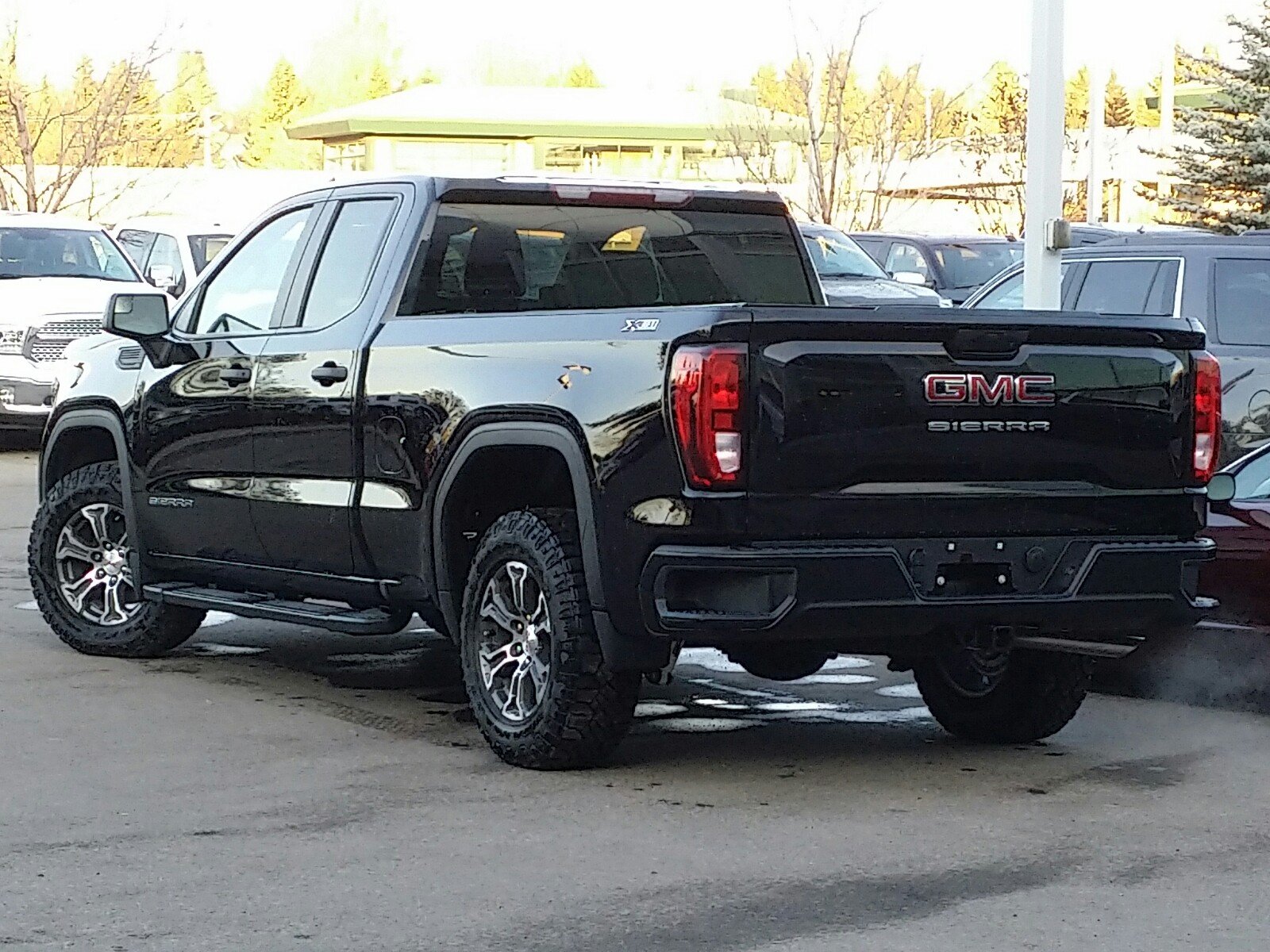 New 2019 GMC Sierra 1500 4WD Extended Cab Pickup